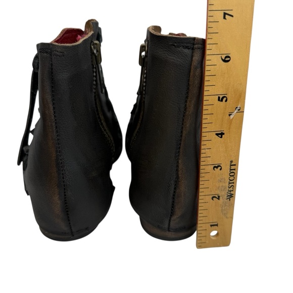 FREEBIRD LIMERICK Ankle Dark Brown Lace Zip Leather Distressed Boots Womens Sz 7 - Picture 5 of 16